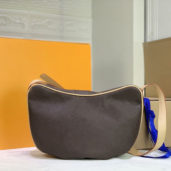 

women luxurys designers bags 2021 one-shoulder handbag soft embroidered shape chain shoulder strap messenger bag model: m51510 size: 26x15cm