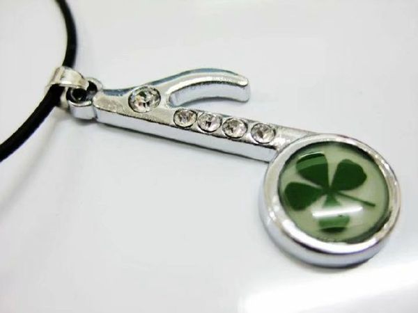 

100 pcs charm pendant dried real four-leaf clover fashion jewelry, Silver