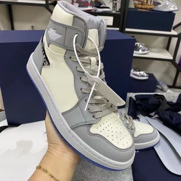 

2021officially revealed anniversary collaboration grey white french fashion style label kim jones sneakersize mk03, Red;white