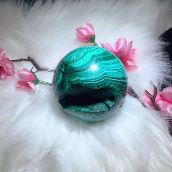 

green malachite circular decorative objects & figurines