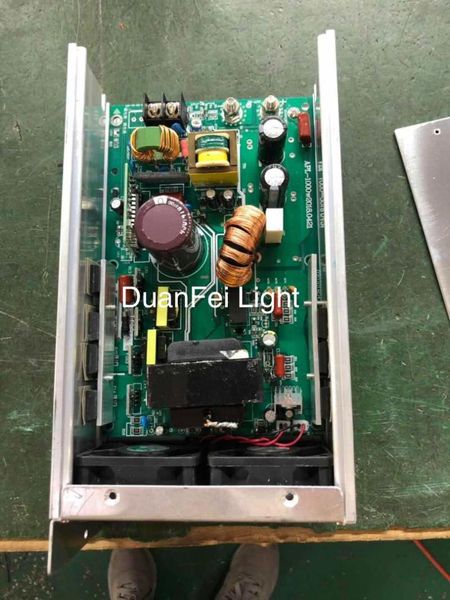 

effects 3pcs power supply, motor and 4pcs glass (red,blue,green,yellow) for 1kw-5kw sky search light ac110/220v/240v