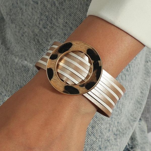 

bangle ornapeadia 2021 fashion bohemian bracelet multicolor horsehair ring buckle multilayer magnetic leather wholesale, Black