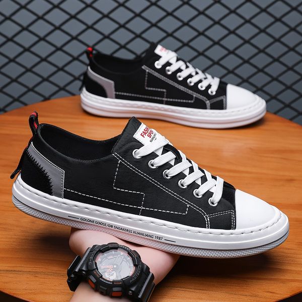 

2021 classic comfortable running shoes for mens breathable men's athletic shoes fly weave jogging shoe lightweight fashion black white