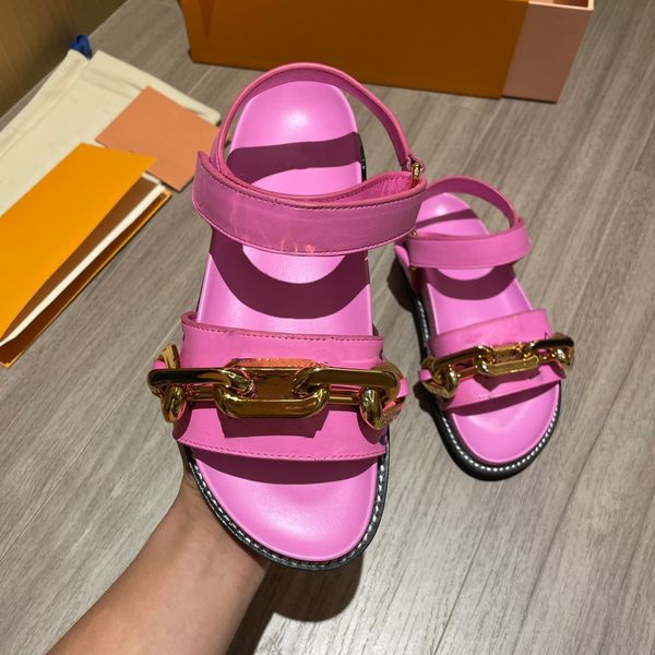 

2021 luxury brand official website synchronous platform sandals leather upper is accessorized and a custom metal chain 2cm behind sole with, Black