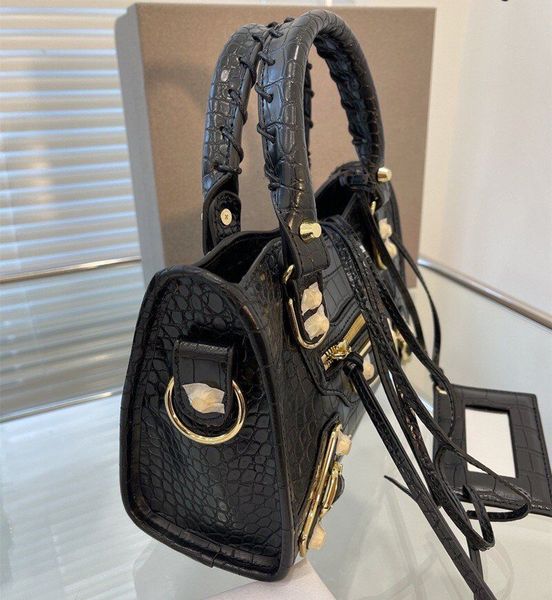 

2021 designer motorcycle bags luxury handbag fashion classic letter women's shoulder bag cross body multiple styles with a mirror