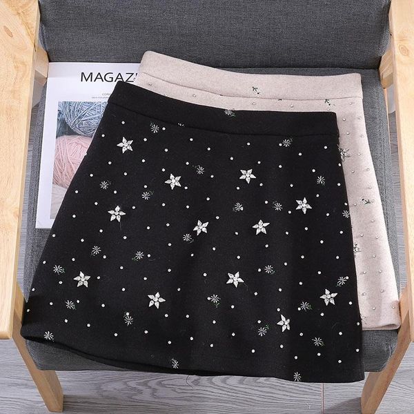 

fall/winter 2021 woolen skirt women's short skirts rhinestone beaded retro embroidery all-matching high wait a- line, Black