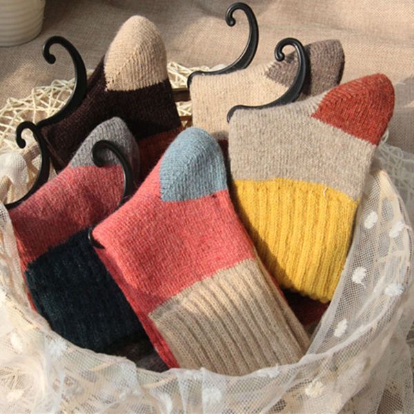 

winter thickened wool contrast color high matching, Black;white