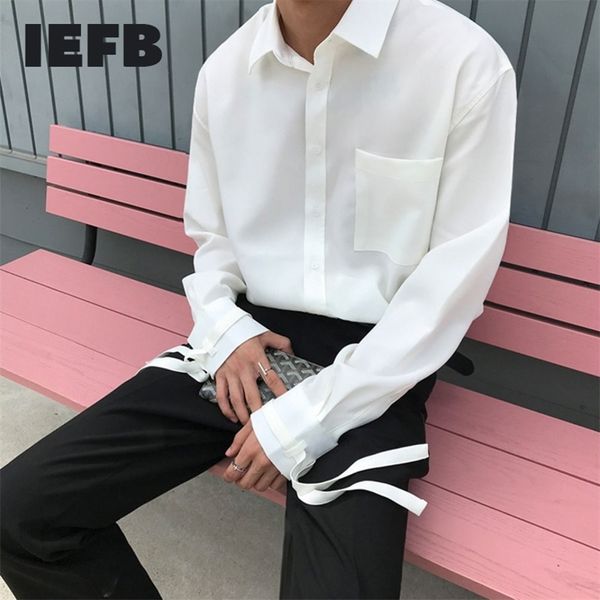 IEFB / Herrenbekleidung Frühlingsmode weißes rotes Hemd Männlicher Trend Hübsche Bandage-Manschette Langarm-Tops Casaul-Design 9Y878 210524