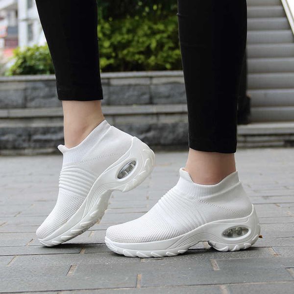 

women's round head mesh korean women's casual single shoes sleeve breathable sockstraining sneakers