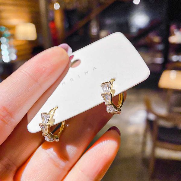 

real gold electroplated fashion temperament geometric zircon earrings, simple earrings, new fashionable and personalized earrings, Silver