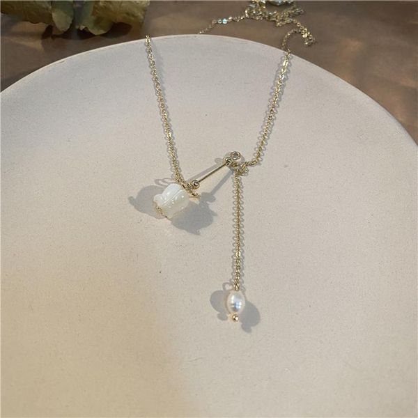 

chains vintage gentle freshwater pearl shell rose flower short necklace with delicate design and fairy beauty clavicle chain, Silver
