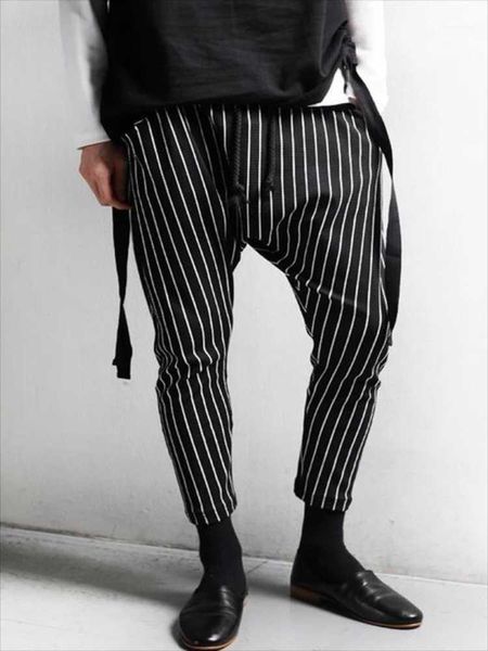 Pantaloni da uomo da uomo Beat con cavallo appeso Primavera e autunno Design a strisce di personalità Moda Tempo libero Allentato