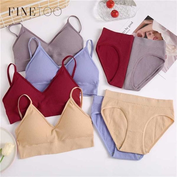 Finetoo Mulheres Acolchoado Bra Calcinhas Set Soft Backless Tops Sem Fio Bras Set Seamless Underwear Mulheres Lingerie Set Fitness Top S-XL 211104