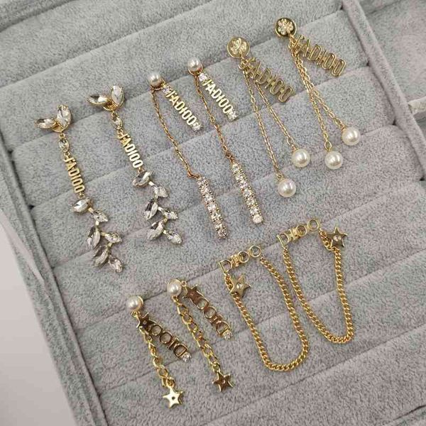 

2021 new designer new letter pearl earrings of family in years, Golden