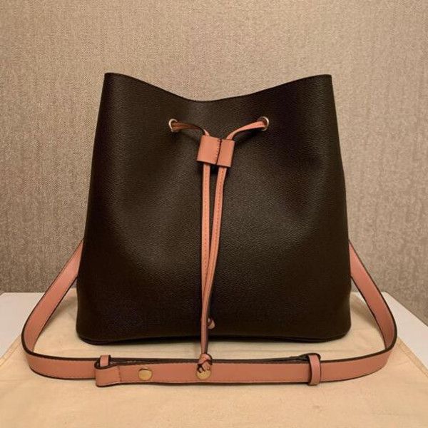 

2023 tote bags designers handbag luxurys handbags ladies chain shoulder bag patent leather