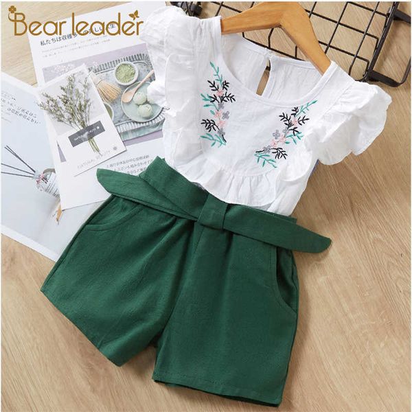 

bear leader girls clothing 2021 new casual kids sleeveless vest and pants 2pcs girl baby lace outfits sweet fashion suits 3 7y x0902, White