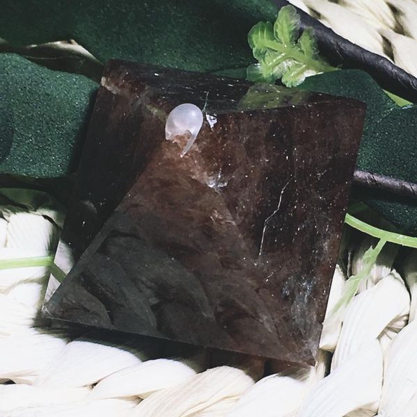 

strawberry quartz pyramid decorative objects & figurines