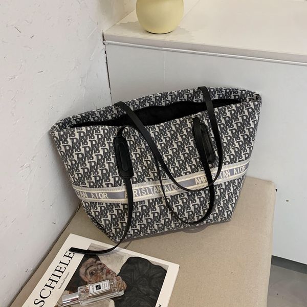 

80% store online sales direct early autumn denim large capacity women's white shoulder bag popular portable tote bag