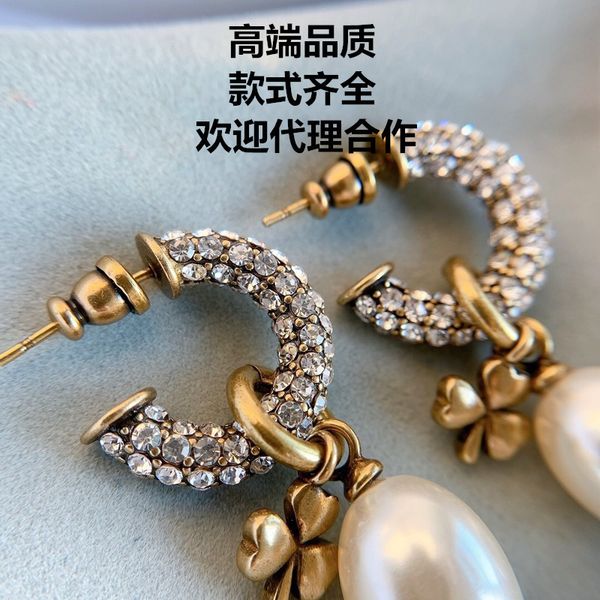 

shidifei d family clover pearl full diamond earrings 925 sier needle female jewelry high version, Golden