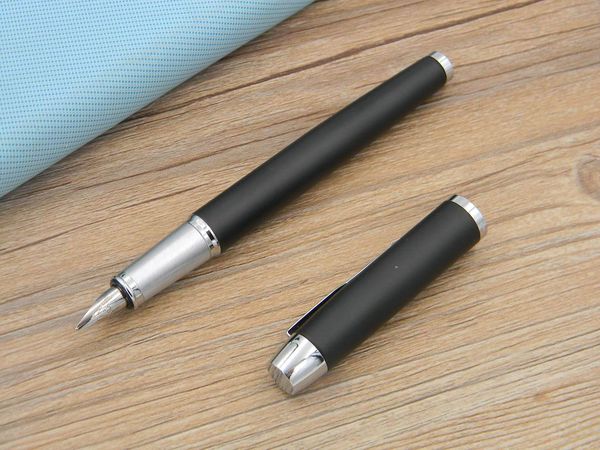 

writing parker im series matte black with silver clip medium nib fountain pen