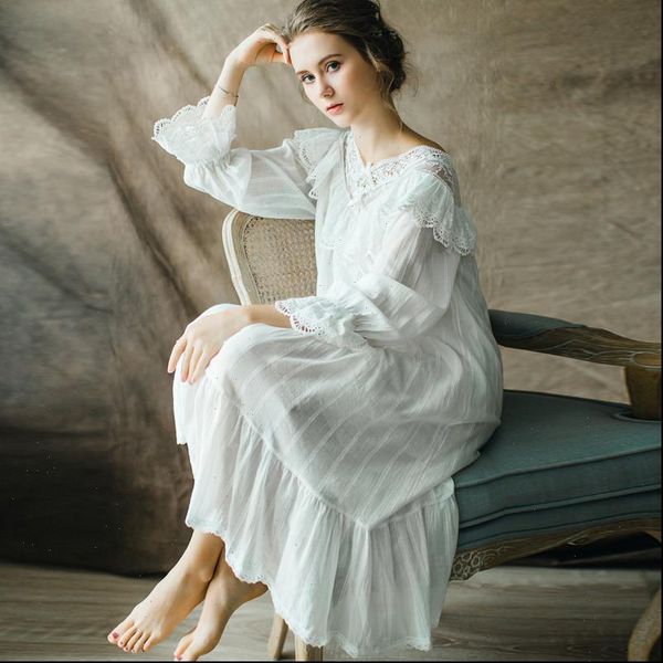 

lolita dress princess sleepshirts women sleepwear vintage lace nightgowns.victorian luxurious nightdress ruffles sleep loungewear, Black;red