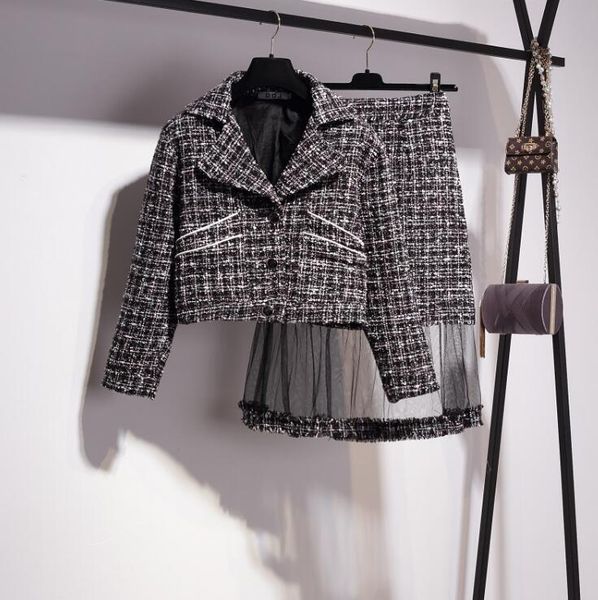 

women's two piece pants 2021 fashion autumn and winter short woolen jacket coat + gauze stitching skirt ladies set, White