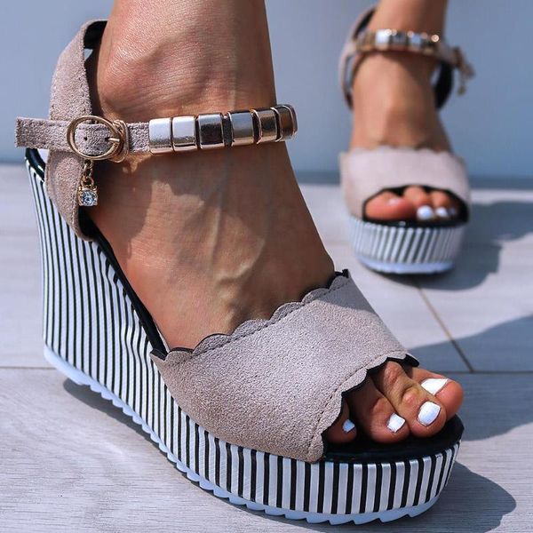 

dress shoes bonjomarisa ins 2021 office lady open toe flock metal chain party sandals summer trendy platform wedges, Black