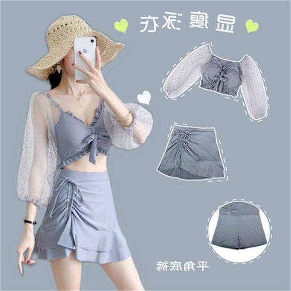 

swimsuit women's split bikini bathing in spring, White;black