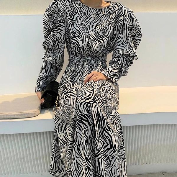

spring female loose casual round neck zebra striped dresses ladies puff sleeve hollow out minimalist long dress, Black;gray