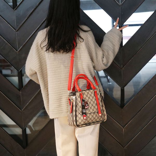 

daily bag womens 2021 new autumn elegant handbag simple all-match messenger bag womens shoulder bag tote big
