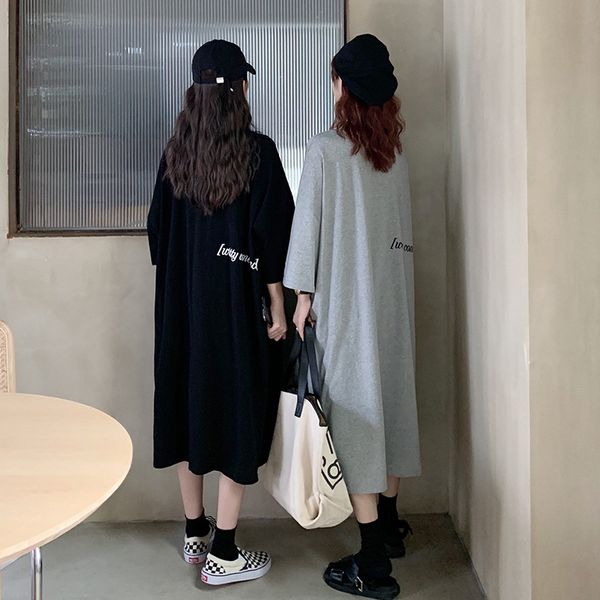 

mid length loose t-shirt slightly skirt fat mm short sleeve large women's over knee dress in spring and summer, White;black