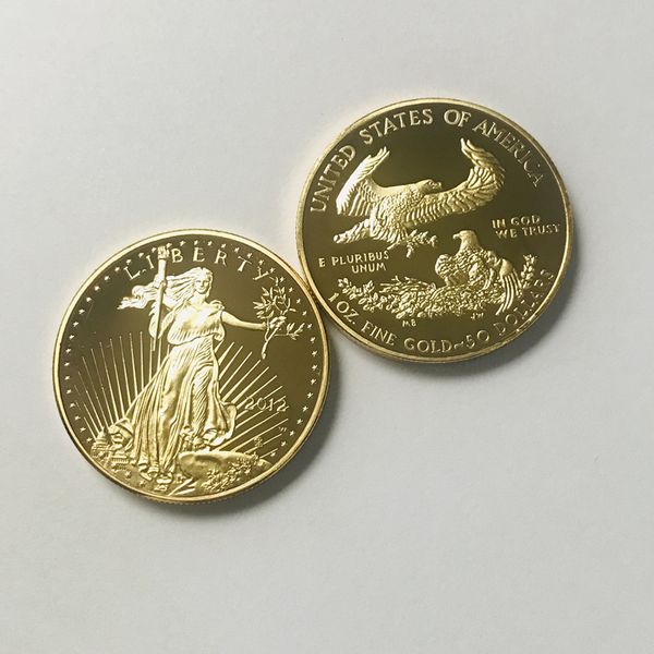 50 Pz Non magnetico Freedom Eagle 2012 Distintivo all'ingrosso Placcato in oro 32,6 mm Statua commemorativa della Libertà Monete da collezione decorative