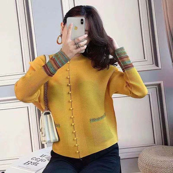 

dresses miyake fold gold long sleeve print single breasted pocket coat, White