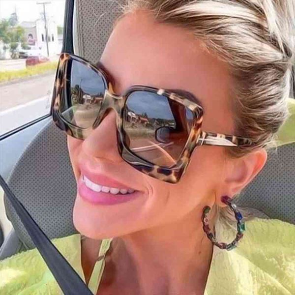 

fashion modern square sunglasses women one piece shades female vintage brand oversized tom sun glasses men oculos de sol, White;black