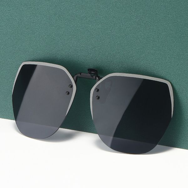 

2021 reversible polarizing frameless polygonal sunglasses clip for men and women 1020