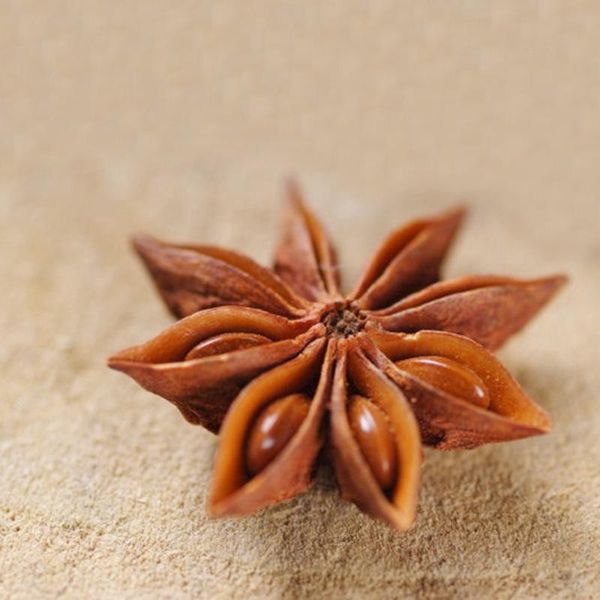 

decorative flowers & wreaths chinese star anise&chinese anise