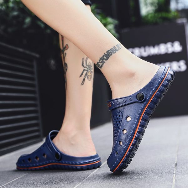 

2021 cross-border slippers men women hole sandals shoes breathable lightweight sandal and slipper fashion casual beach trainer size eur 42 c, Black