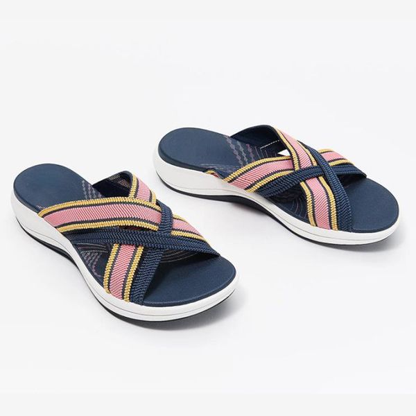 

slippers on a wedge soft beach shoes rubber flip flops slipers women low platform slides comfort sabot hawaiian 2021 summer cott, Black
