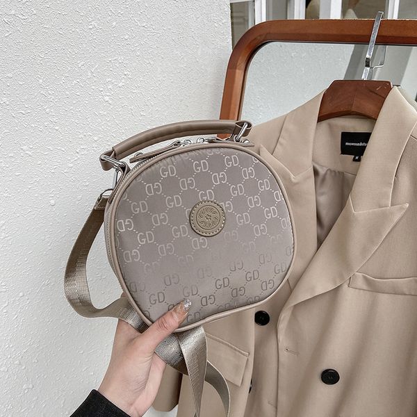 

fashion hand messenger mobile phone zero wallet oxford cloth women's shopping travel small round bag handbags, Red;black