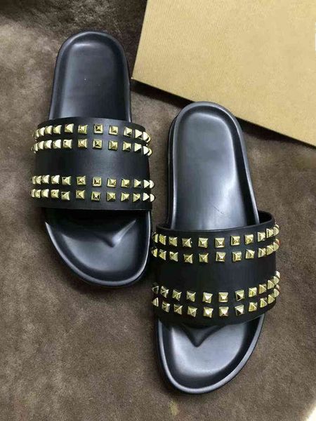 

80% off store online genuine leather rivet red bottom shoes fashion outdoor beach platform sandals new summer men confortable rubber slipper, Black