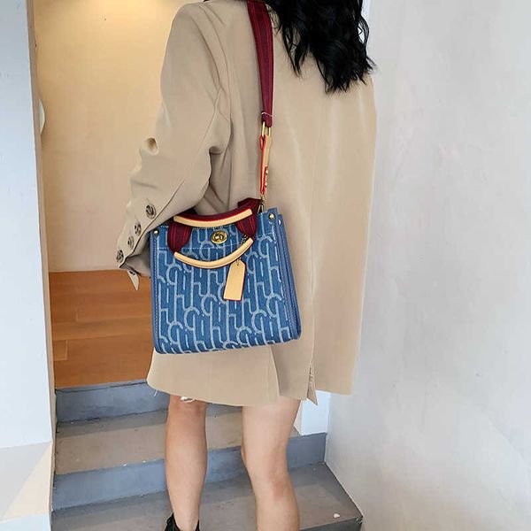 

designer luxury bag design messenger new printed letter tote shoulder c one kou family large capacity ba women's leather handbag