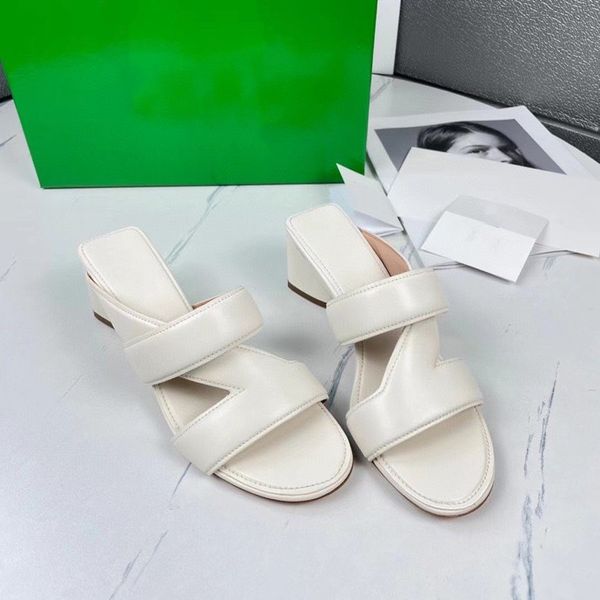

2021 designer slides women flip flops leather women sandal with double metal black white brown slippers summer beach sandals