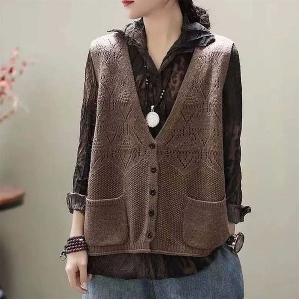 

knitted v-neck cardigan hollow sweater vest female pocket sleeveless loose single-breasted stitching women spring 210427, Black;white