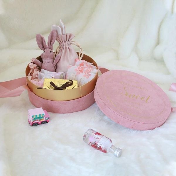 

gift wrap 2pcs/lot creative valentine's day portable box hug bucket wedding candy storage gifts for girlfriend/mum/wife
