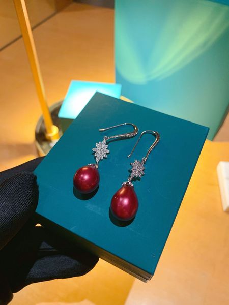 

stud earrings t home red pearl with s925 silver ear nails, Golden;silver