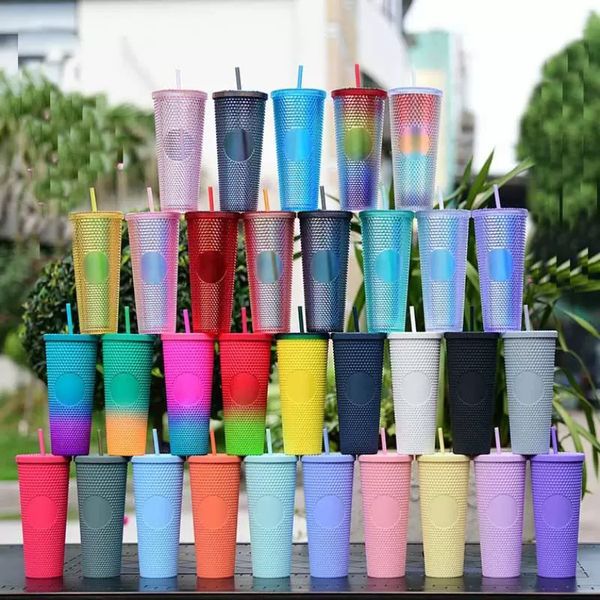 Logo ile çivili soğuk bardaklar 24oz 710ml çift duvar mat plastik tumbler kahve kupası saman