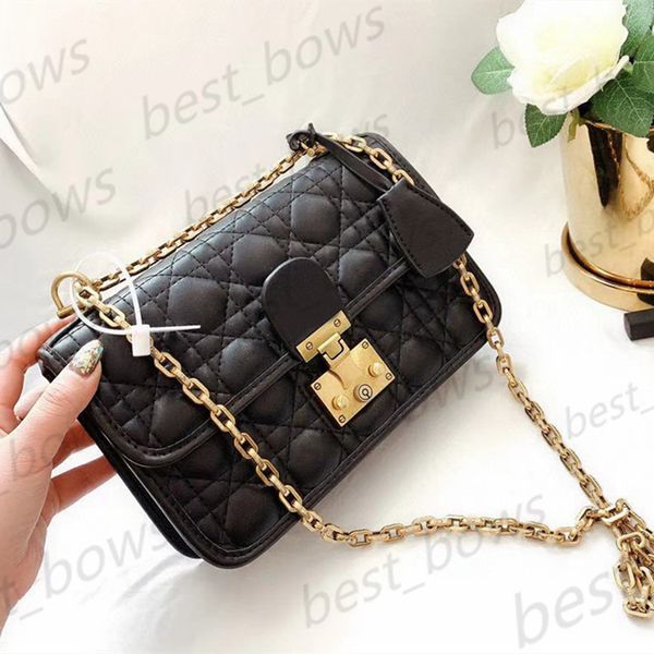 

luxurys designers ladies shoulder bag artwork 2021 women handbag fashion handbags mother bags cossbody brand clutch temperament chains embro