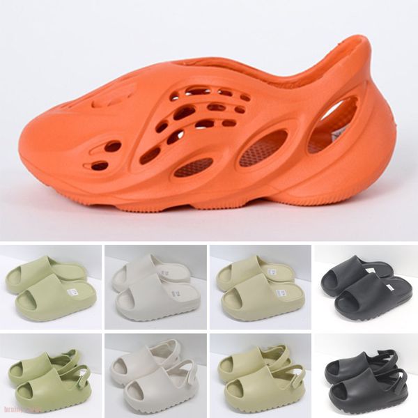 

2021 fashion eva foam runner kan slides toddlers infants kids childrens slippers triple red white black desert sand bone resin sandals