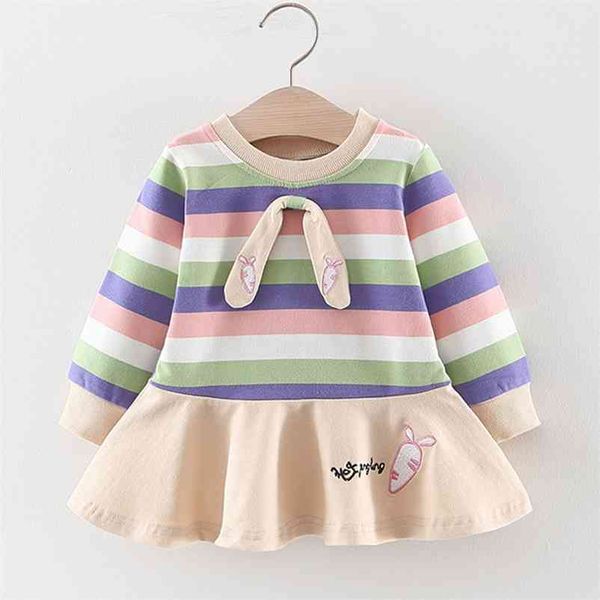 Vestito da neonata Vestito da bambina nato primaverile Vestito da bambino per bambini Plaid Fragola Patchwork Abbigliamento dolce 210429