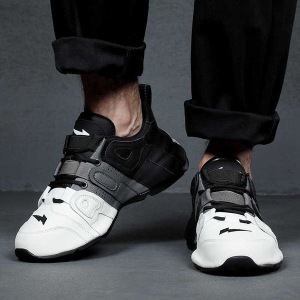 

2021 sports sho, men's casual tiktok old white sho.